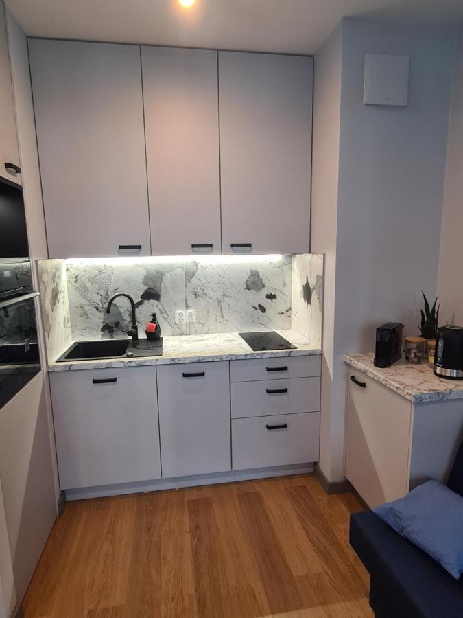Sea Apartament - Plac Unii Gdynia Buitenkant foto